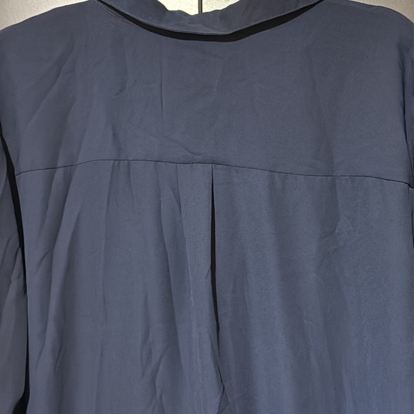 Women’s size XL | Investments | Navy Button Down Shirt with Stud Details - Picture 8 of 8